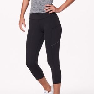 Black Lululemon Tight Speed Capri!